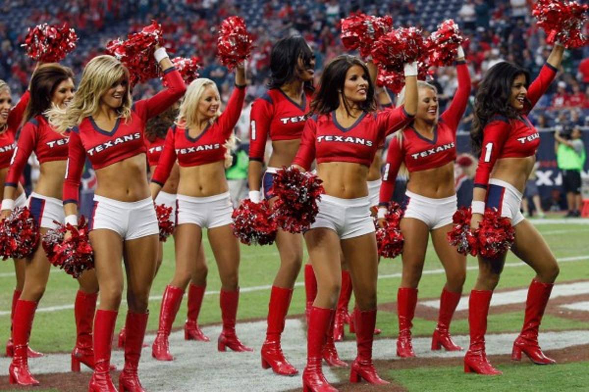 Las cheerleaders que engalanan la NFL
