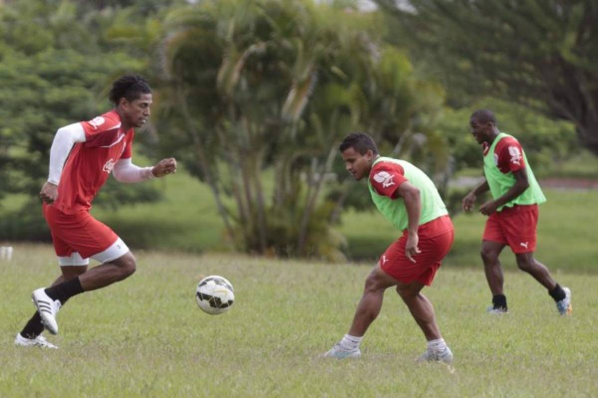 FOTOS: Costly se prepara al máximo para debut con Olimpia