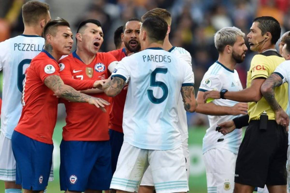 Fotos: Messi y Medel provocan fuerte pelea en el Argentina-Chile de la Copa América