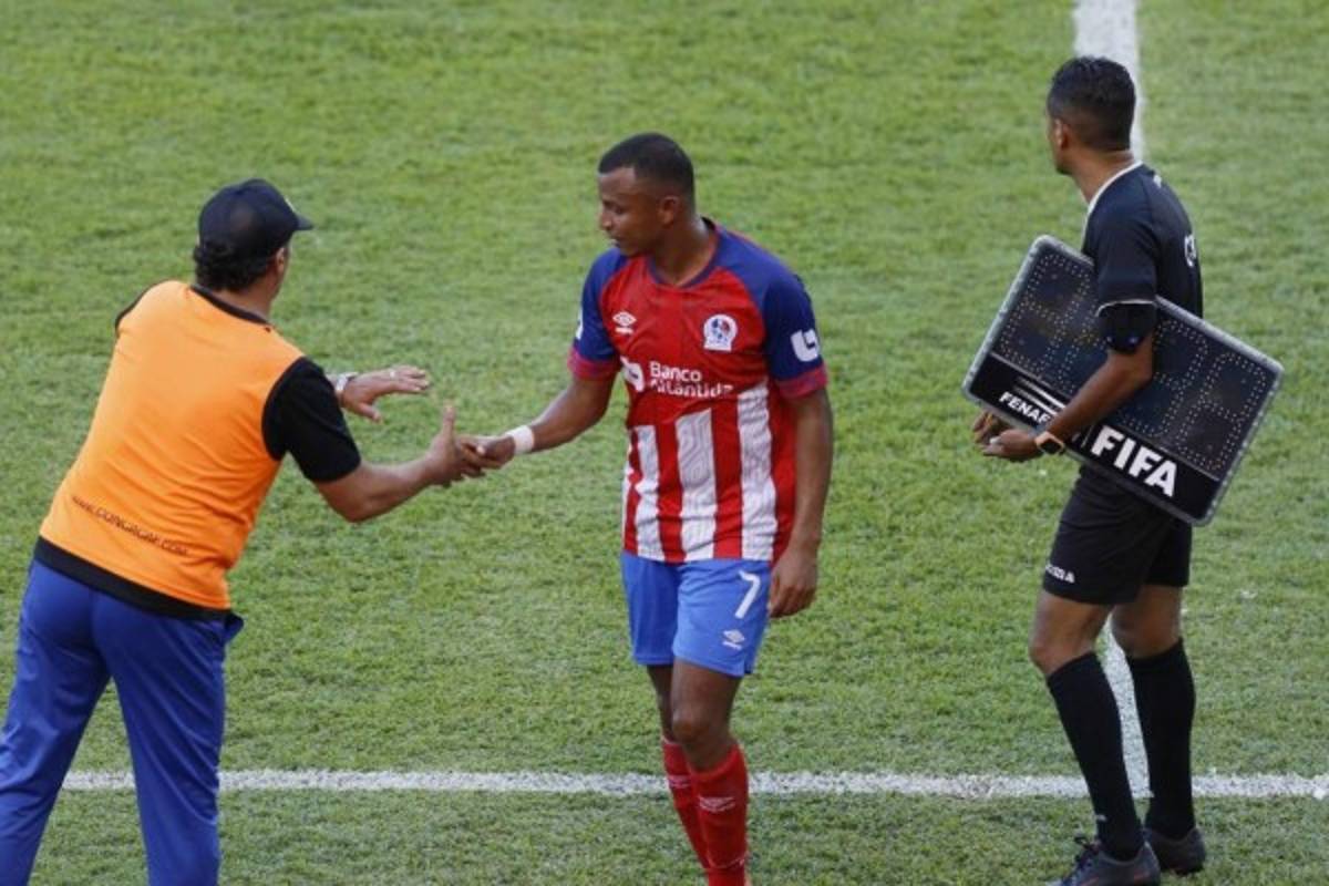 Los jugadores que saldrían de Olimpia tras los fichajes de Arboleda, Chirinos y Pinto