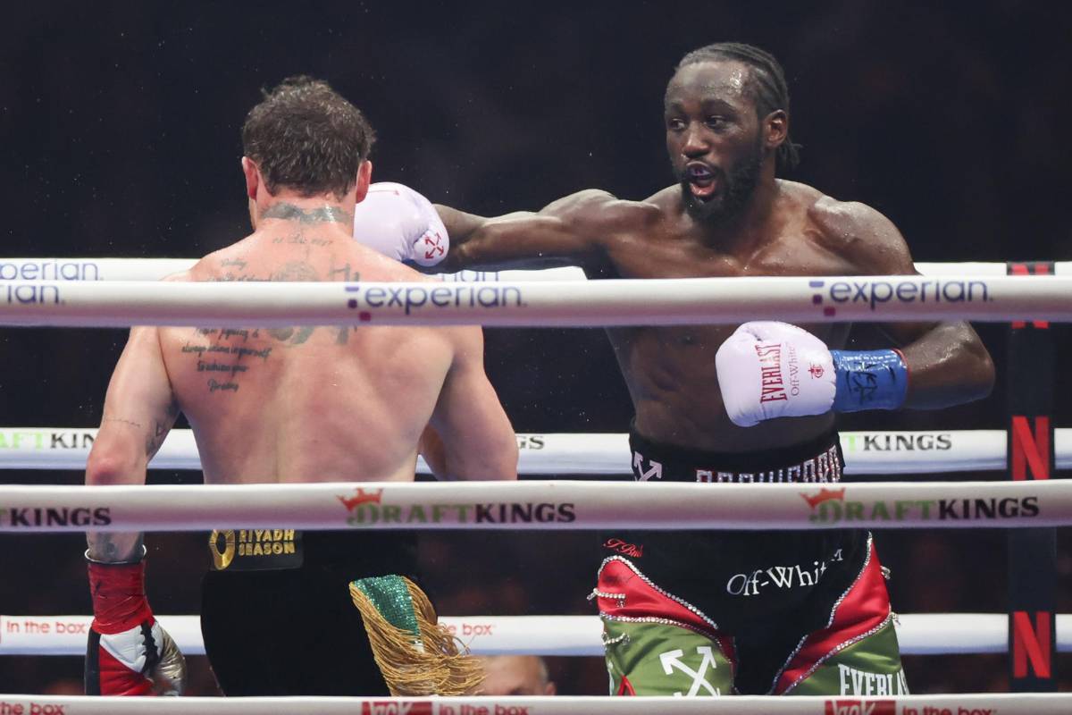 'Canelo' Álvarez fue humillado en Las Vegas, las celebridades presentes y, ¿por qué Crawford devolvió los cinturones?