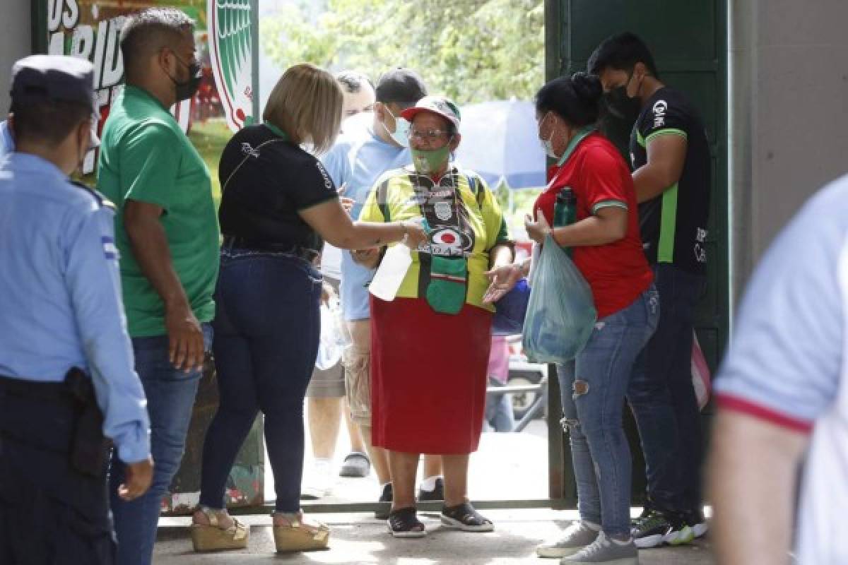 La hermosa 'colocha' que cautivó La Ceiba, reencuentro de figuras y el irrespeto a medidas de bioseguridad