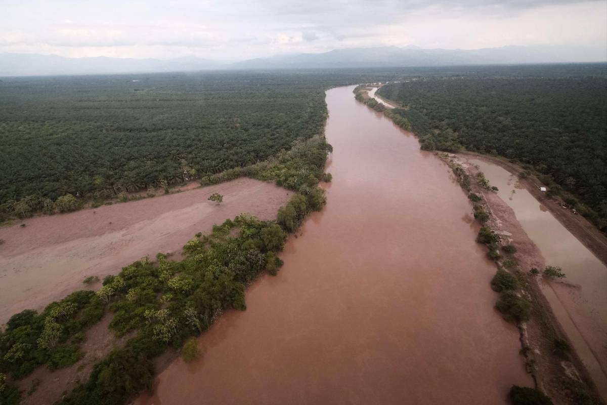 INFORME ESPECIAL: En horas Julia se convertirá en tormenta tropical, pero siempre dejará lluvias en Honduras esta noche
