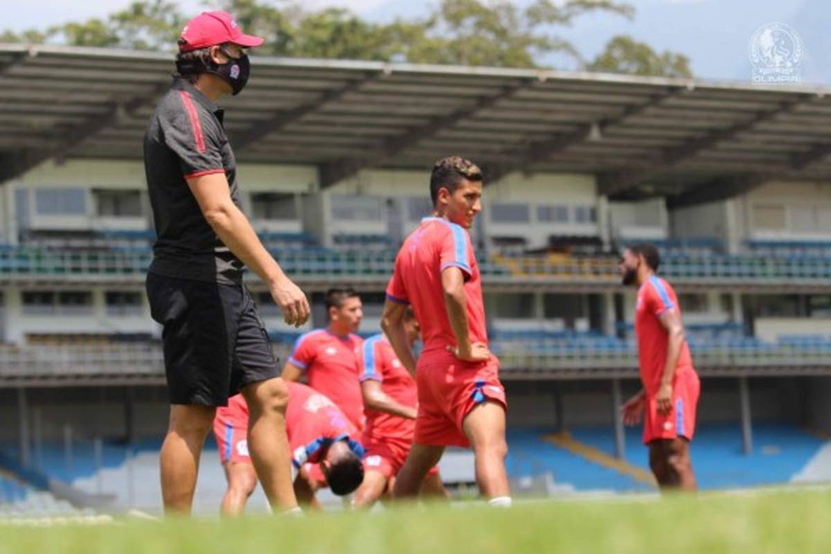 Olimpia se olvida de la polémica con América y se van a la playa; ahora se enfocan en el tricampeonato