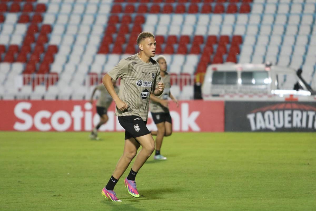 Los panameños se apoderan del estadio Nacional Chelato Uclés y buscan dar la sorpresa ante el Motagua de Diego Vázquez
