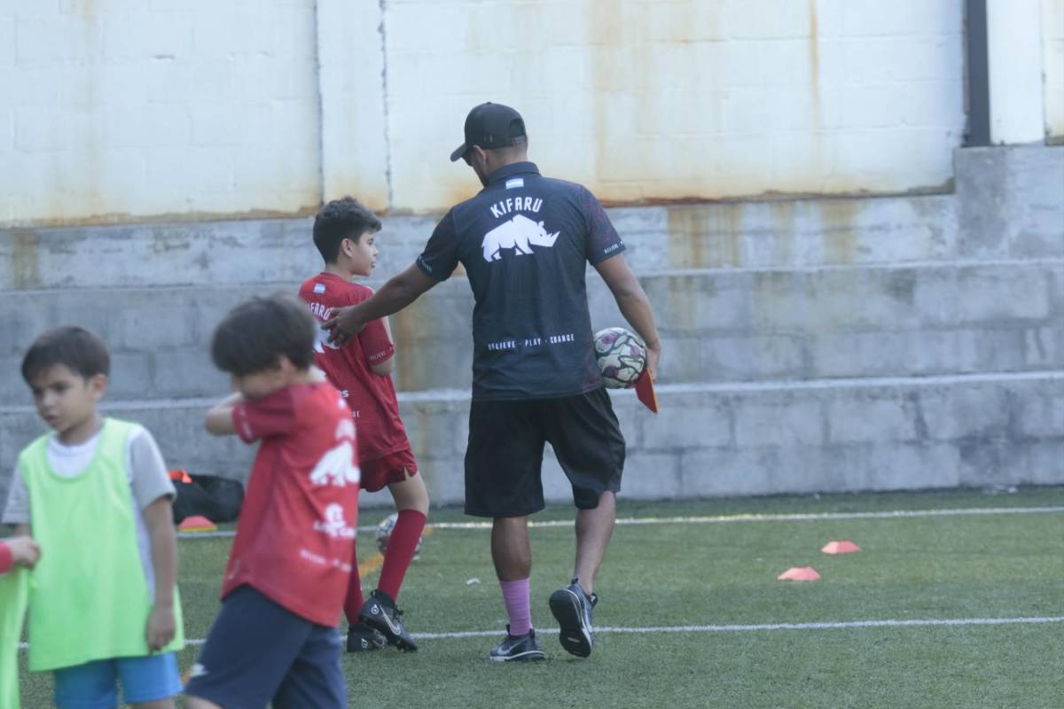Mario Martínez tiene dos opciones por delante: Así es el camino que está formando el último 10 de Honduras