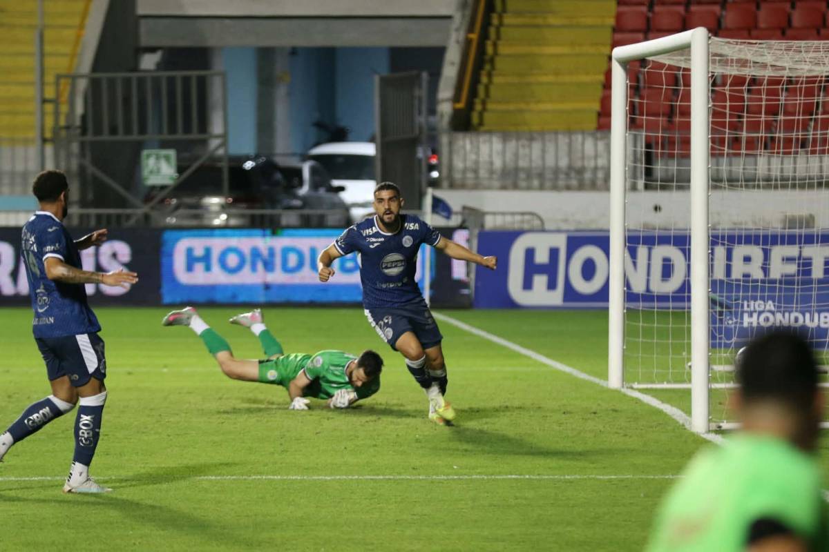 Las dos polémicas del FVS en Puerto Cortés, la 'selfie' del triunfo de Motagua y así de desolado lucía el estadio Nacional