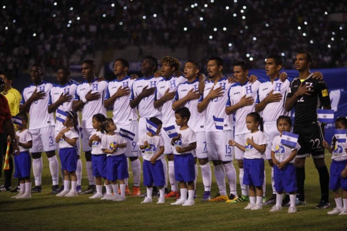 San Pedro Sula, HondurasLa SelecciÃ³n de Honduras venciÃ³ 2-0 a El Salvador la noche del martes 29 de marzo y con ello logra recomponer su camino en la eliminatoria rumbo a Rusia 2018. HONDURAS: Donis Escobar, Brayan Beckeles, Henry Figueroa, Maynor Figueroa, Emilio Izaguirre, Boniek GarcÃ­a, Jorge Claros, Roger Espinoza, Andy NÃ¡jar, Alberth Elis y Anthony Lozano