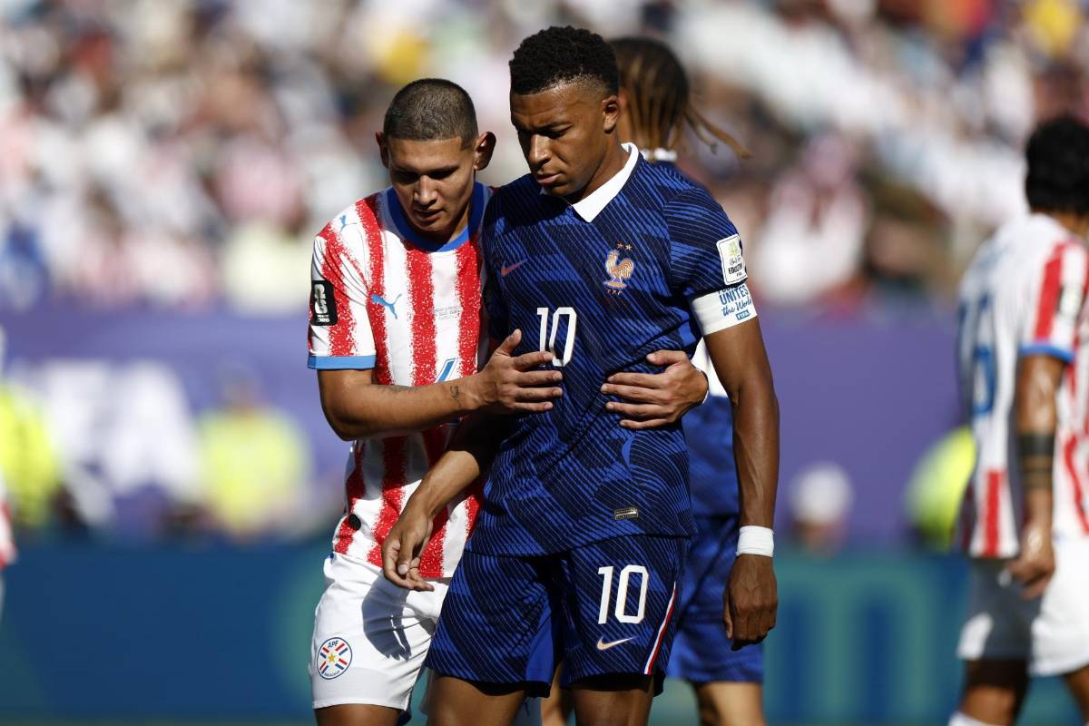 Mbappé enciende la polémica con tremenda burla y cachetadas en el Francia- Paraguay