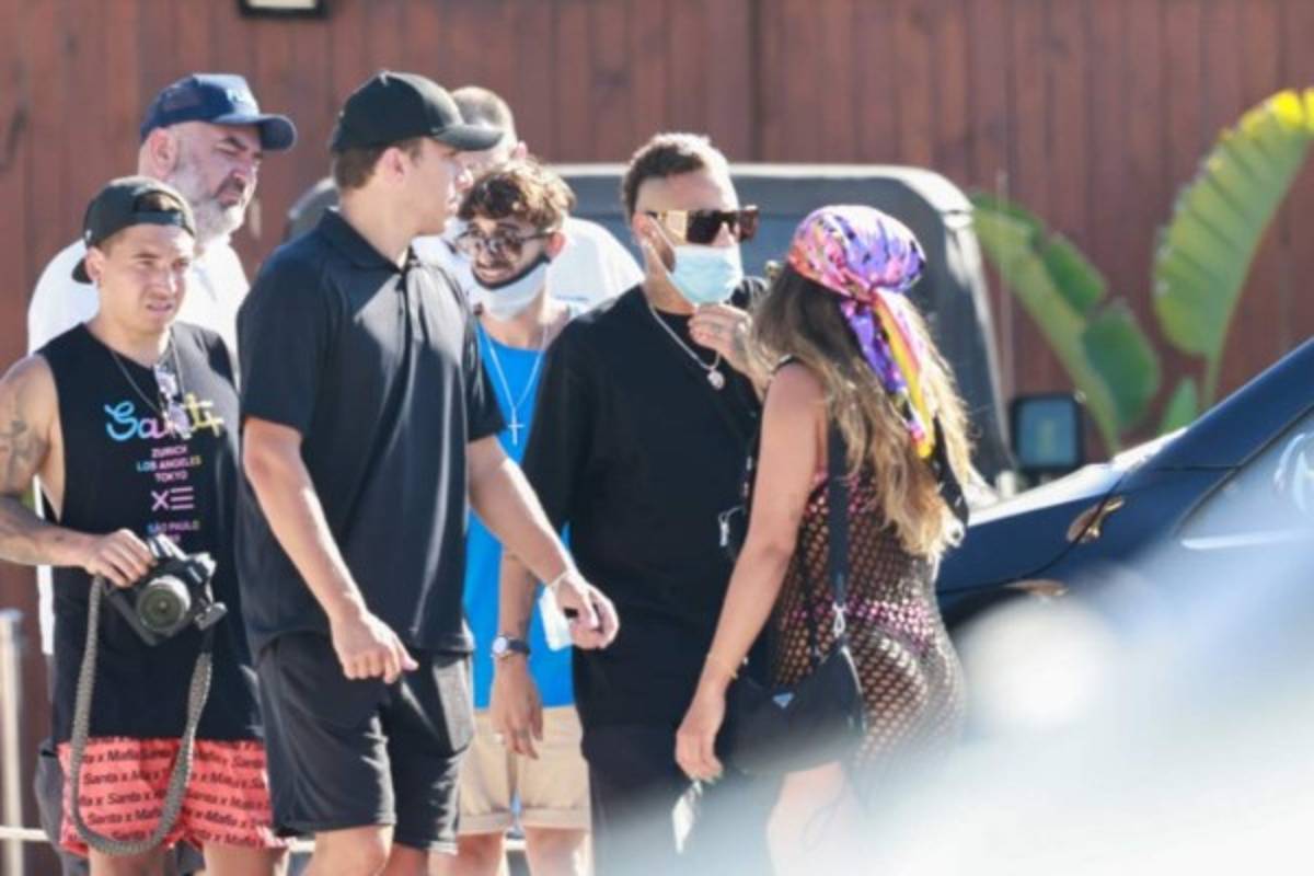 ¿Y la nueva novia? Luego de perder la Champions, Neymar llega a Ibiza para pasar sus vacaciones    