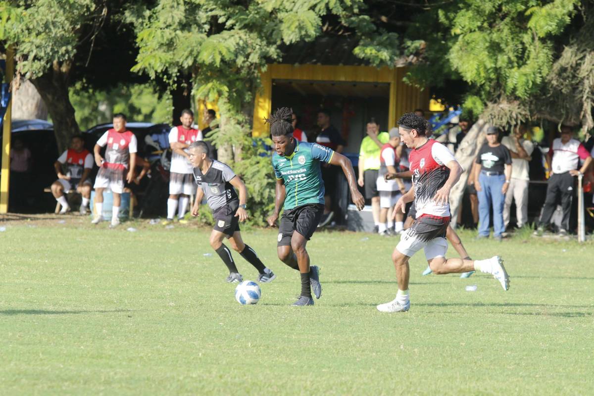 ¿A cuáles recuerdas? 22 exfutbolistas hondureños que juegan en la Liga de Veteranos: seleccionados y multicampeones