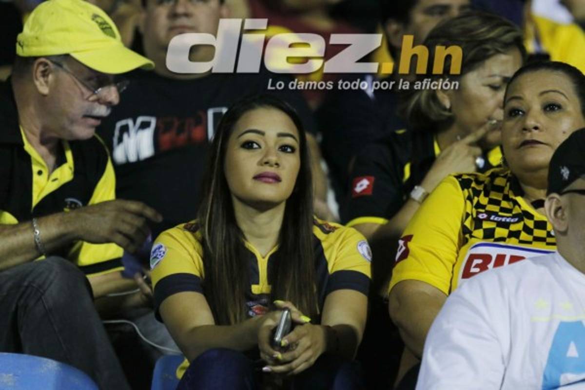 ¡Espectaculares! Las bellezas que adornaron el clásico Real España-Marathón