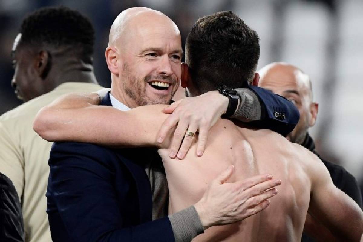 ¡Emotivo festejo! Así celebró en Turín el Ajax su pase a semifinales de Champions