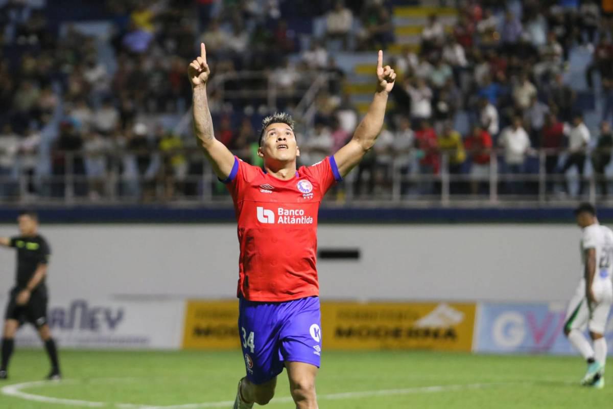 Olimpia celebra en Juticalpa, el debutante de Espinel, bellas chicas y el aficionado que se infiltró en el Juan Ramón