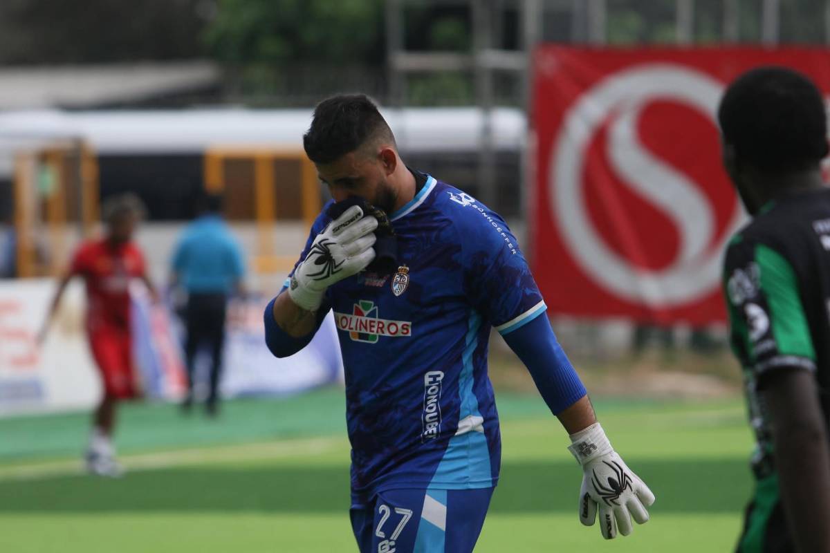 ¡La tristeza del descenso! Los jugadores del Real Sociedad en llanto y desconsolados, ¿qué pasó con Rony Martínez?