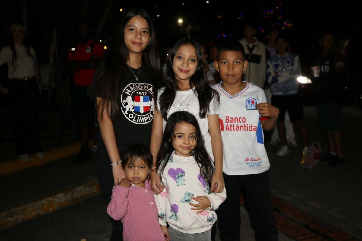 ¡Épico banderazo! Afición del Olimpia pide la 40 antes de la gran final contra Marathón