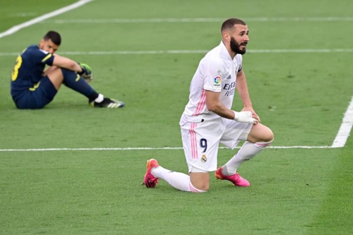 Júbilo y tristeza: El enorme gesto de Luis Suárez y la triste imagen de Benzema tras la coronación del Atlético