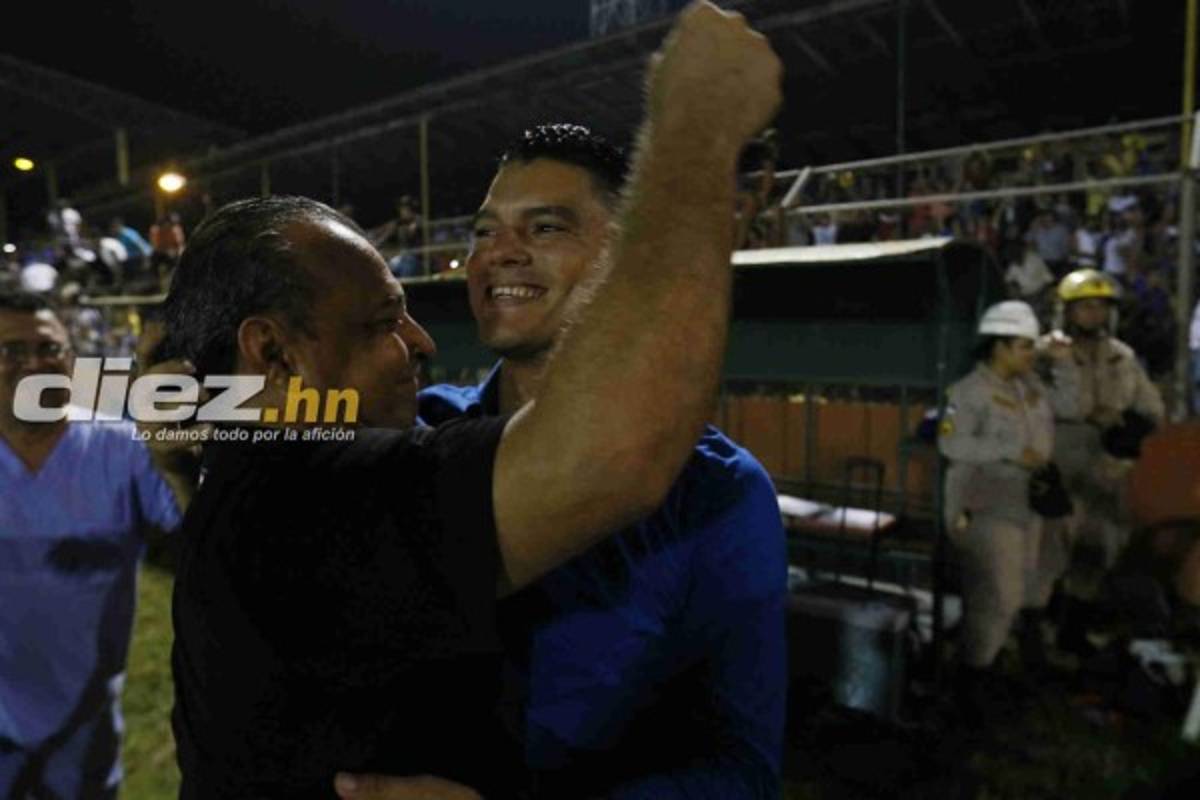 El sufrimiento y festejo de Luis Alvarado en la salvación del Honduras Progreso