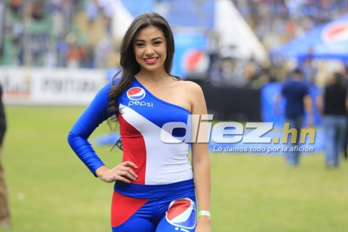 FOTOS: La final del fútbol de Honduras estuvo lleno de bellas mujeres