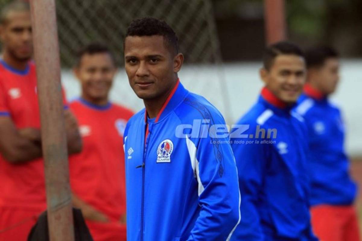 ¡Buscaban cómo calentarse! Olimpia entrenó bajo un intenso frío en Tegucigalpa