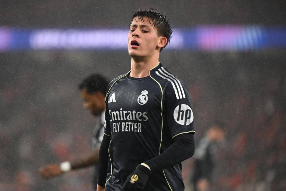 Se va del Madrid si continúa Arbeloa y la mujer de Lewandowski desliza su futuro; Guardiola vende a su atacante noruego