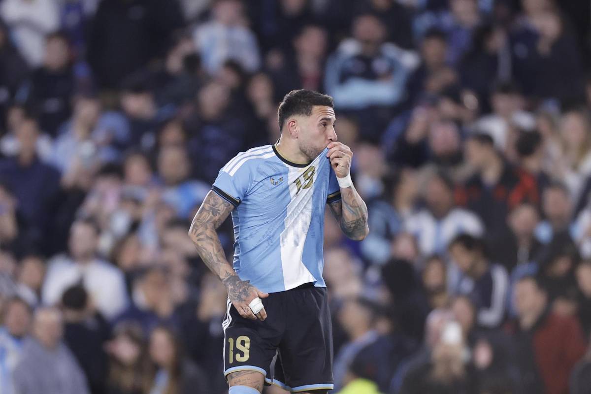 Adiós Messi: Scaloni se quiebra, las lágrimas de Leo y el regalo que le dio el árbitro