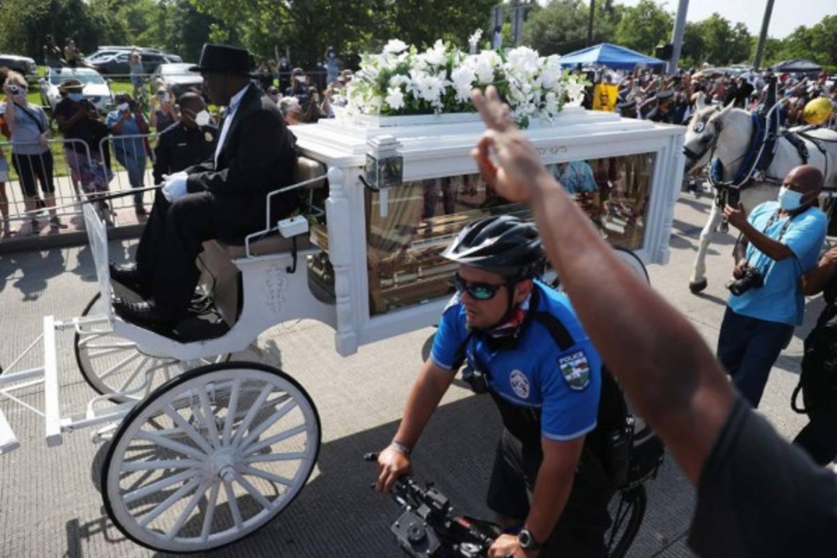 Las dolorosas imágenes del funeral de George Floyd: su último adiós y será enterrado al lado de su madre