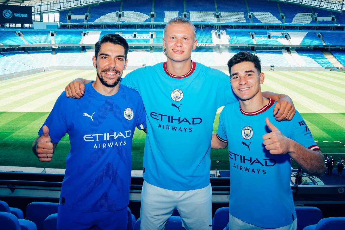 Así presentó el Manchester City a sus flamantes fichajes: la provocación de Haaland y el dorsal de Julián Álvarez