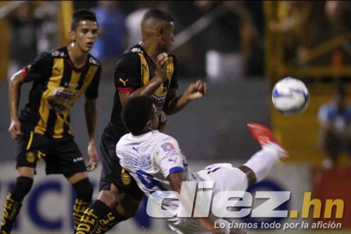Olimpia pega primero al Real España y en el estadio Morazán