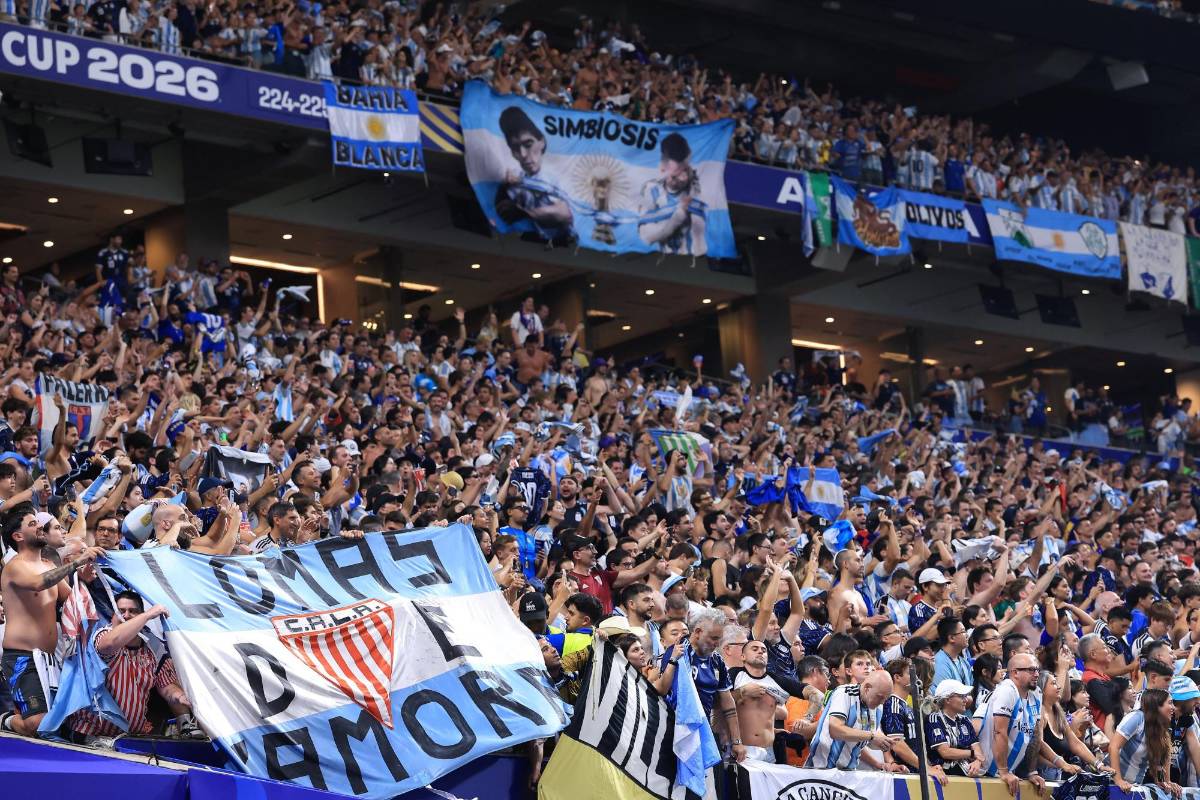 La  Polémica manta de Argentina en la cara de los ingleses y el castigo de FIFA
