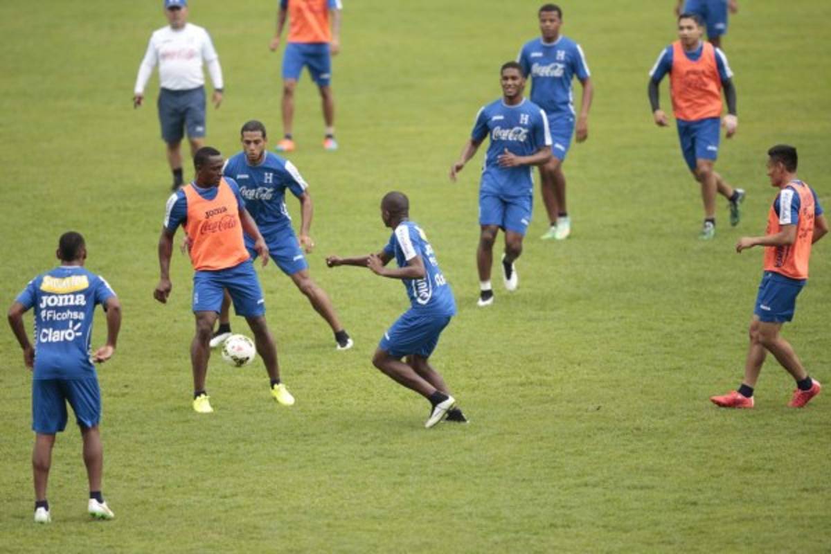 Najar y Boniek, las variantes que presentaría Honduras