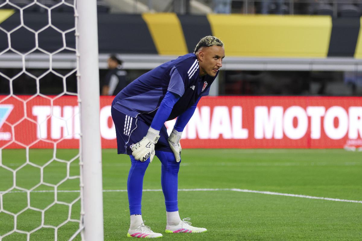 ¿Keylor Navas sería compañero de hondureño? Pumas en vilo por oferta sorpresa revelada por Faitelson