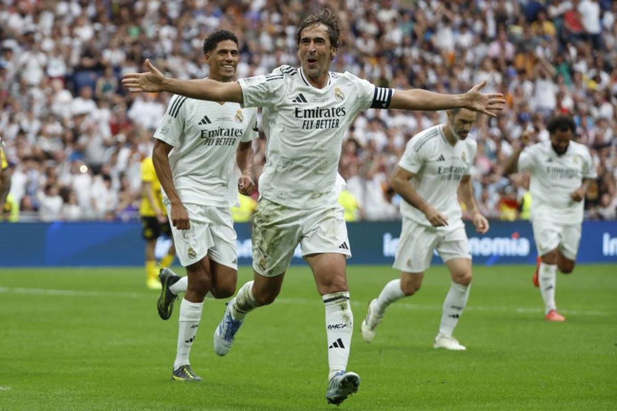 Toni Kroos volvió al Bernabéu y lo hizo con gol: Raúl se rinde ante el alemán en partido de leyendas del Real Madrid