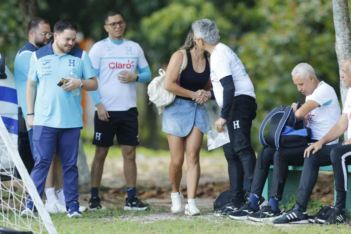 El 'desnudo' del Romántico Quioto, el gesto de Luis Palma y el legionario que se bajó del avión directo a entrenar