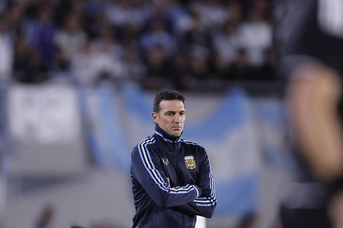 Adiós Messi: Scaloni se quiebra, las lágrimas de Leo y el regalo que le dio el árbitro