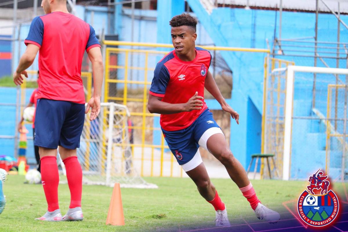 Sin sus mejores dos legionarios: Cuba y su modificado 11 titular que se enfrentaría a Honduras por la Nations League