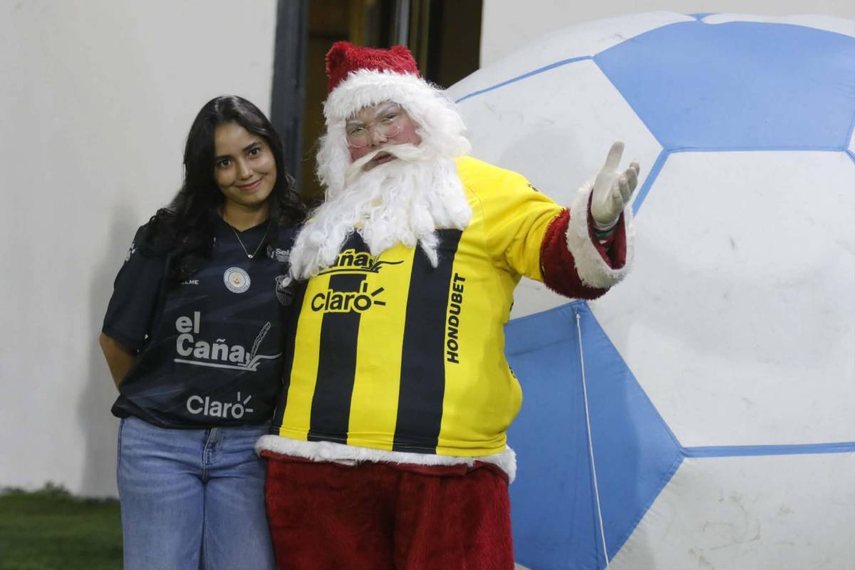 El 'enchachado', la bella princesa, Santa Claus cumpliendo los deseos y el legionario que no juega desde 2023 llega al Morazán