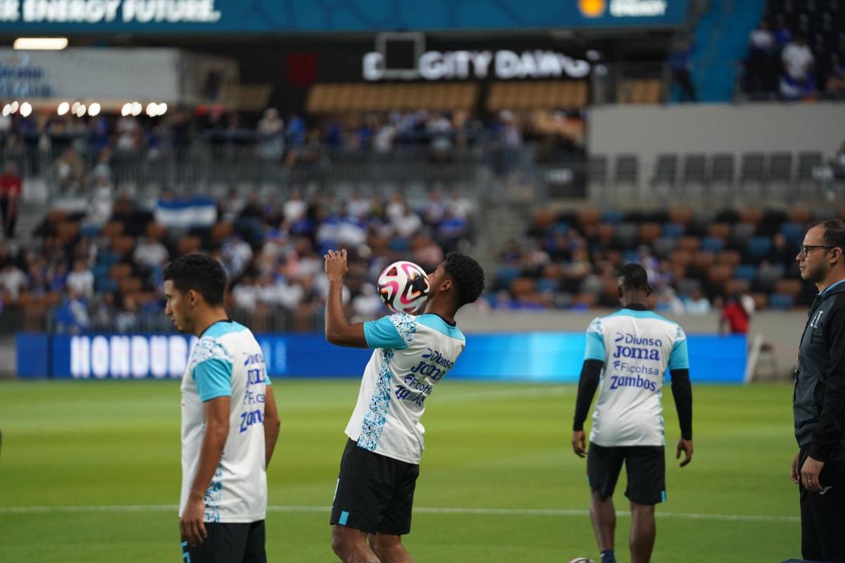 FOTOS: El principiante en la Selección de Honduras, los sacrificados y ambientazo en Houston con los salvadoreños