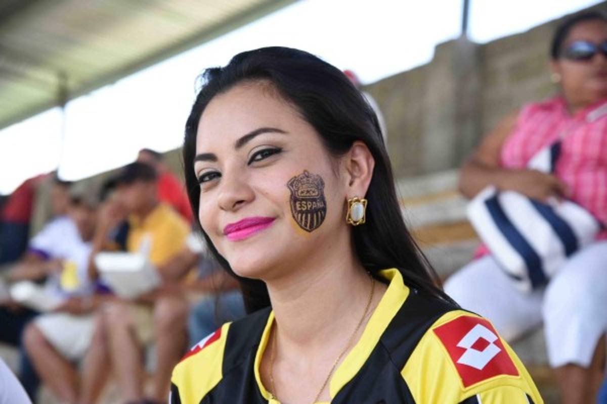 Las chicas más bellas que nos dejaron las semis en Honduras