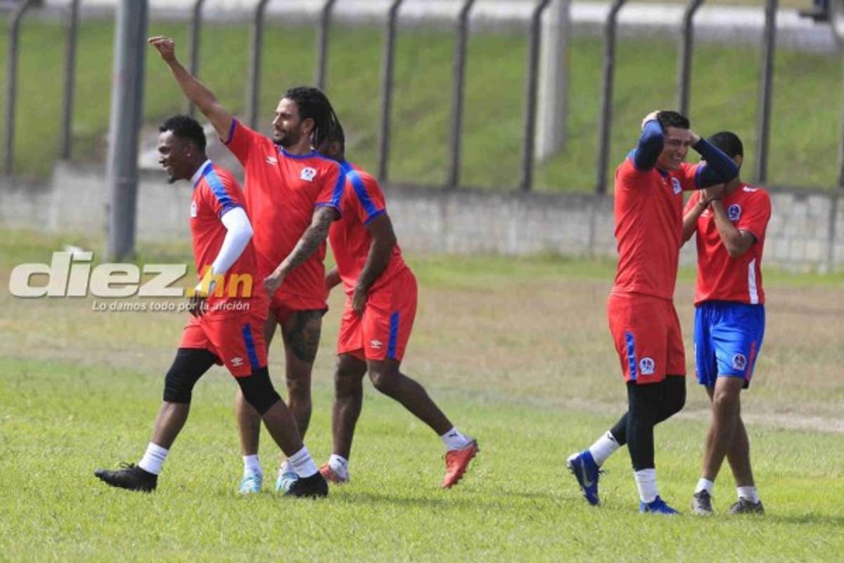 Entre bromas y risas: Así se preparó Olimpia previo a enfrentar a Marathón