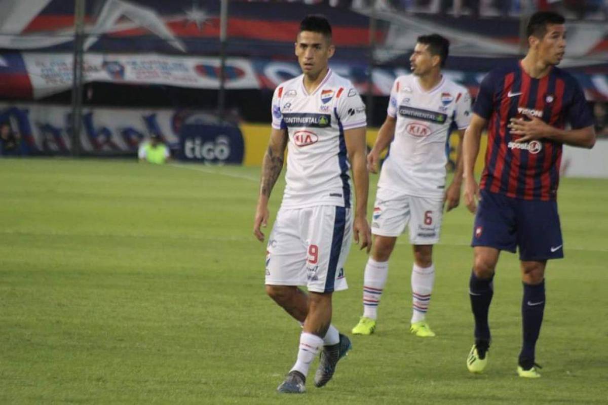 Juan Ignacio jugó tres temporada en el Nacional de Paraguay.