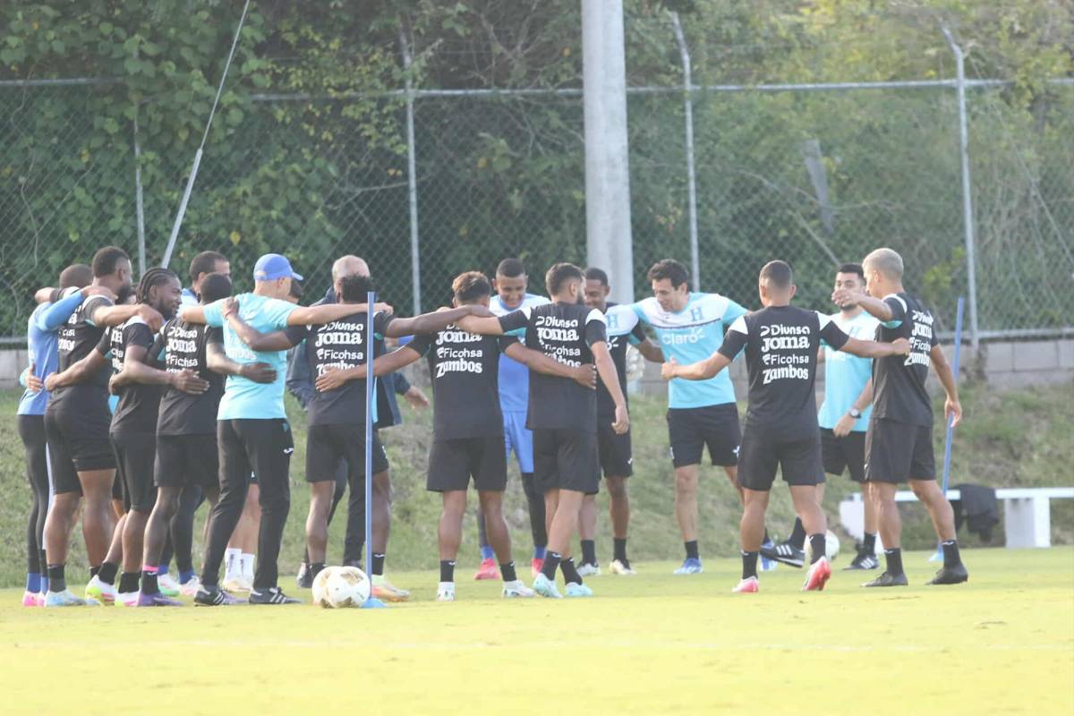 Legionario volvió a casa, la selfie de Rueda, centrados en Haití y Nicaragua en la eliminatoria: así se vivió el entreno de la Selección de Honduras
