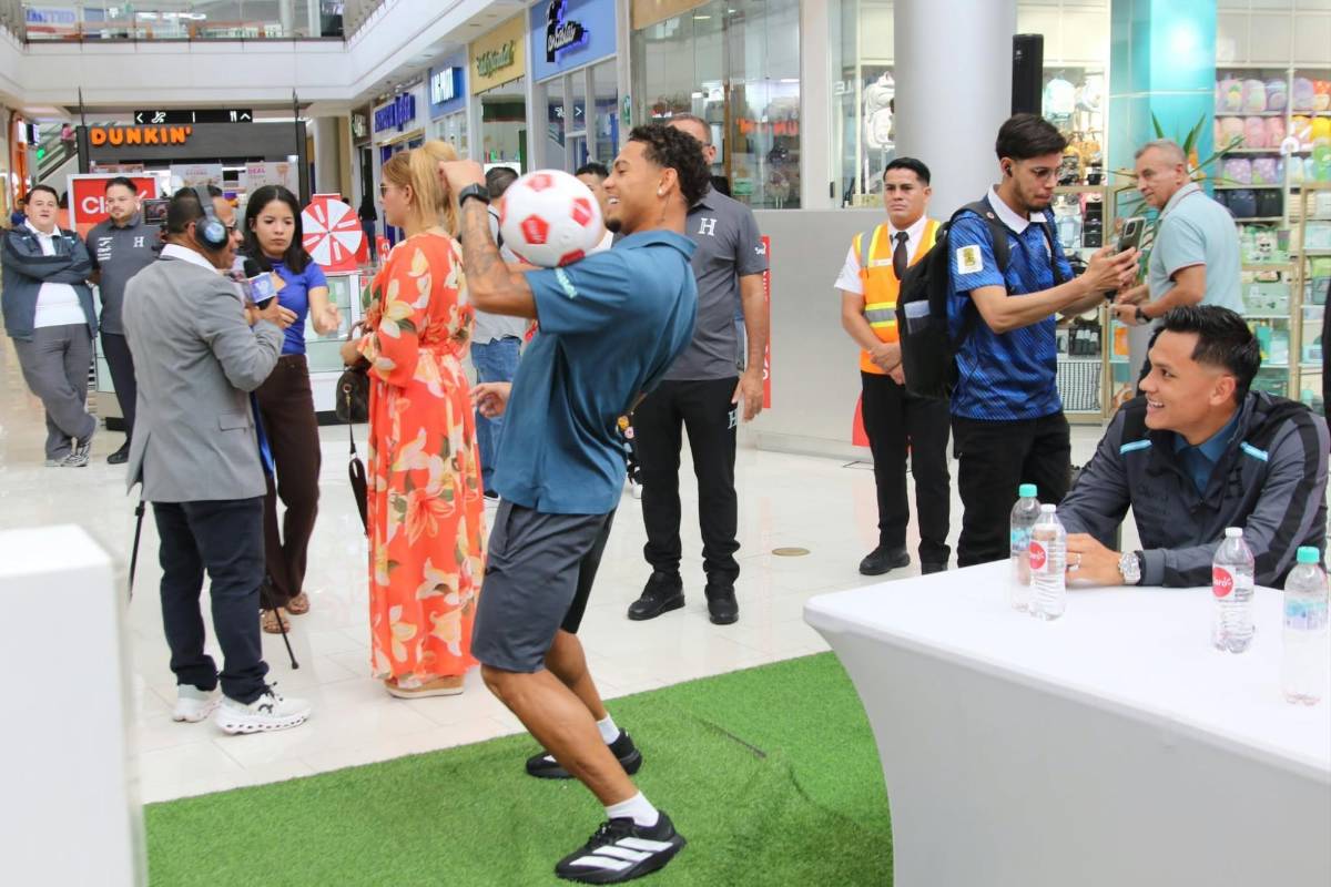 Ruiz se robó el show y 3 seleccionados sorprendieron en firma de autógrafos
