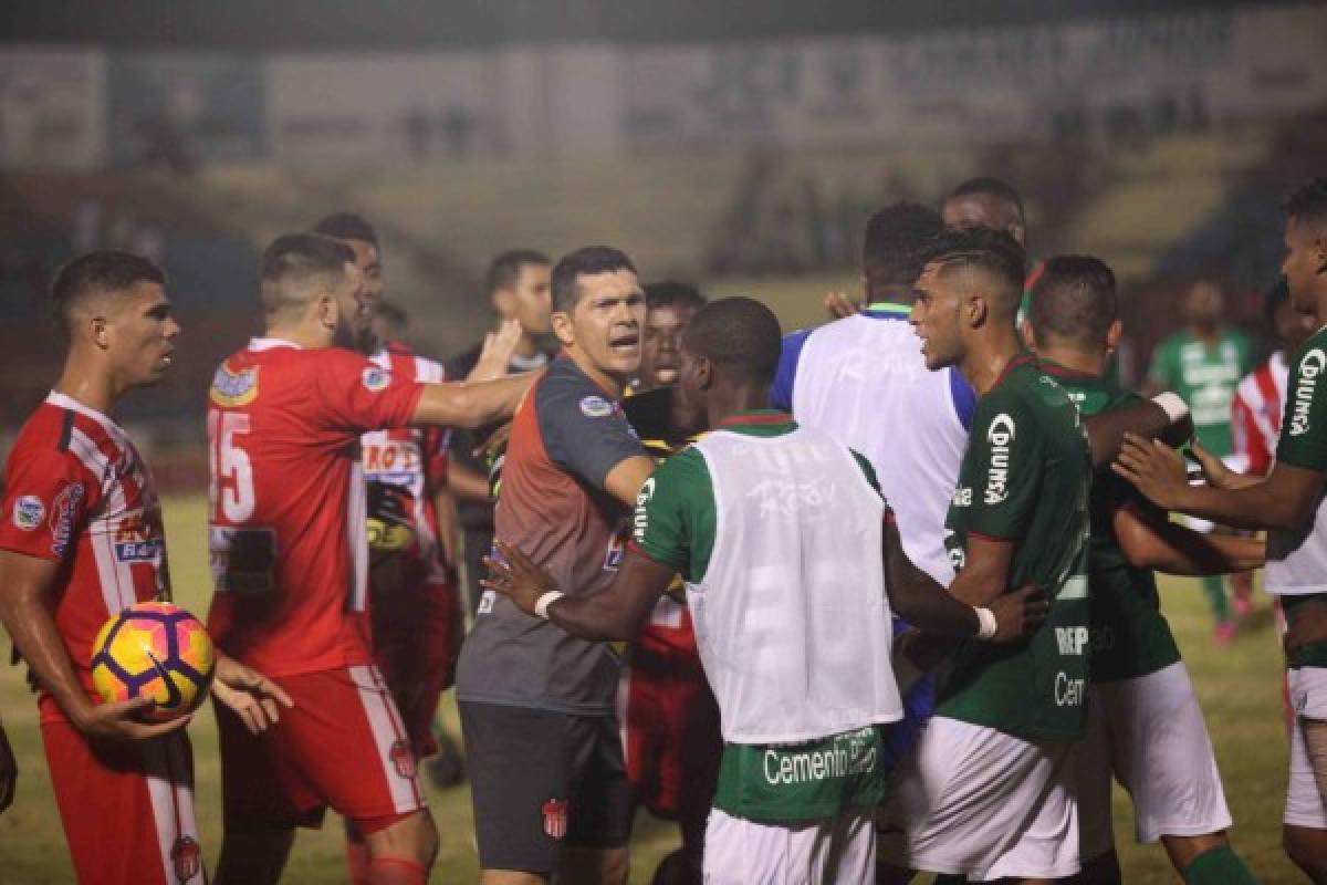 En fotos: Así fue el violento enfrentamiento entre jugadores de Vida y Marathón