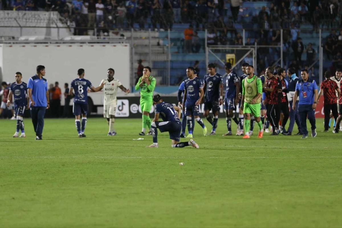 Terminó con bronca el Motagua vs Alajuelense, Serrano perdonó, celebración tica y decepción del Ciclón Azul en Copa Centroamericana 2025