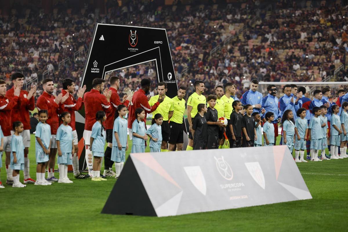 La burla del Barcelona al Bilbao, el futbolista que estaba jugando con el celular en la banca y Joan García quiere Mundial