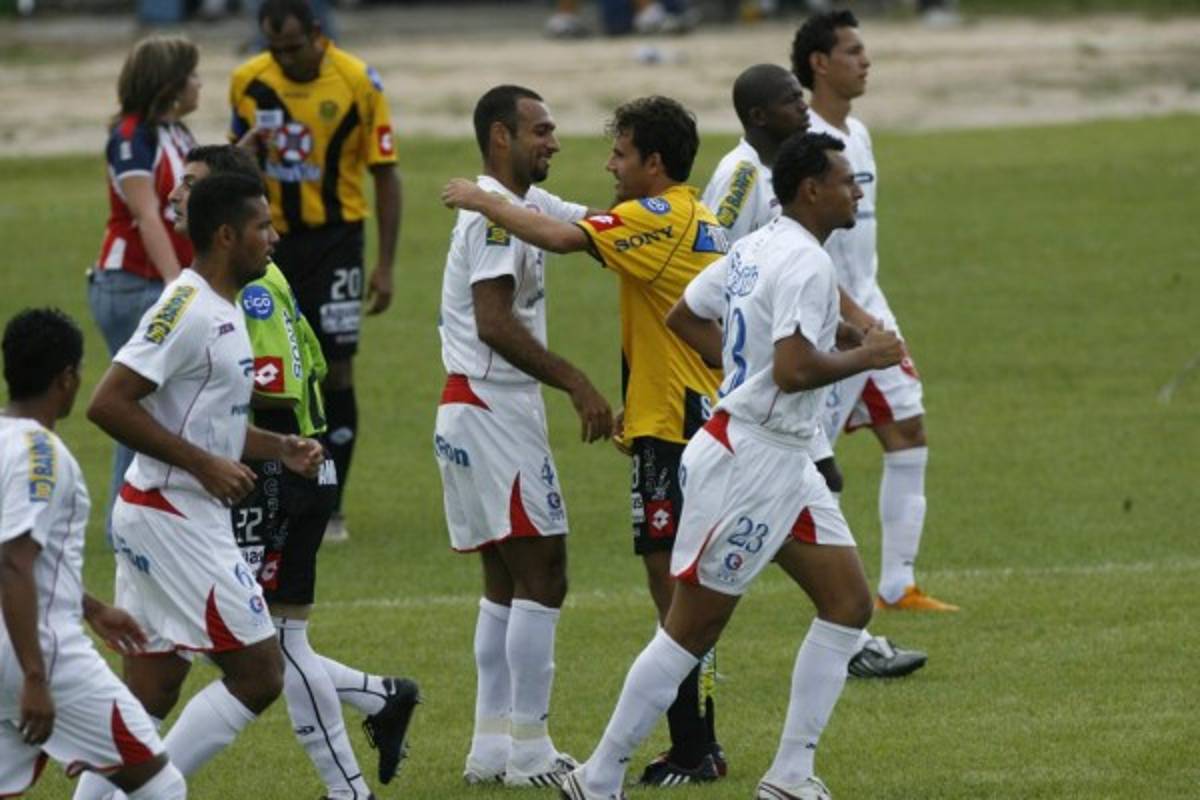 En el álbum del recuerdo: Los clásicos entre Real España y Olimpia