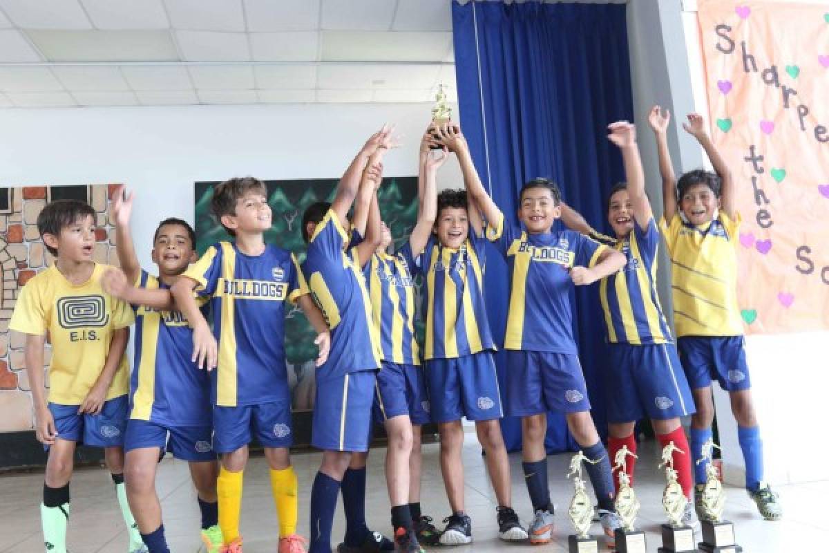 Pequeños derrocharon talento en el Soccer Festival en La Lima