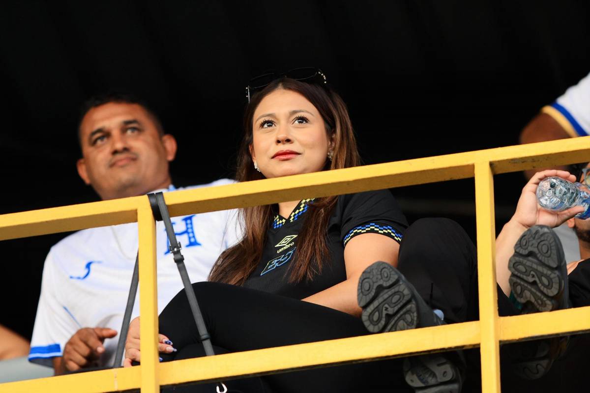 ¿Quién es la de azul? Las bellezas en el duelo de tiktokers Honduras-El Salvador; Milagro Flores levanta suspiros