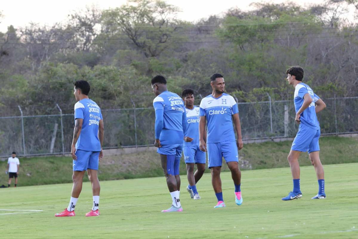 ¡Entreno al máximo! Los alimentos de Palma y Quioto, además la dura lucha que tienen los porteros en la Selección de Honduras